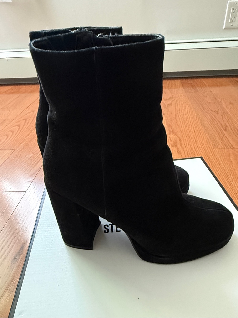 Steve Madden Ankle Booties🖤
